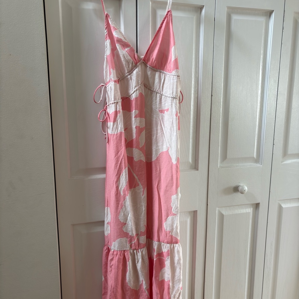 H&M Pink and White Patterned Dress